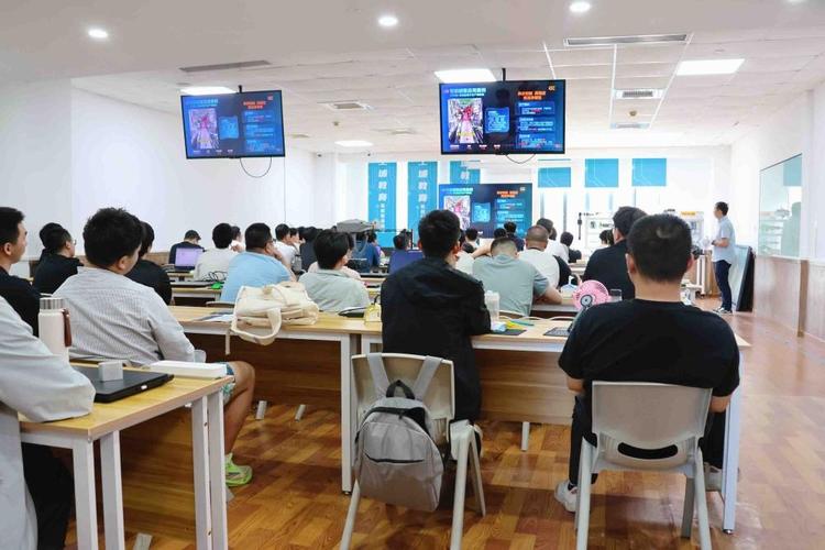 工埔教育师资深度解析 工厂实战经验与教育软件开发的双重保障